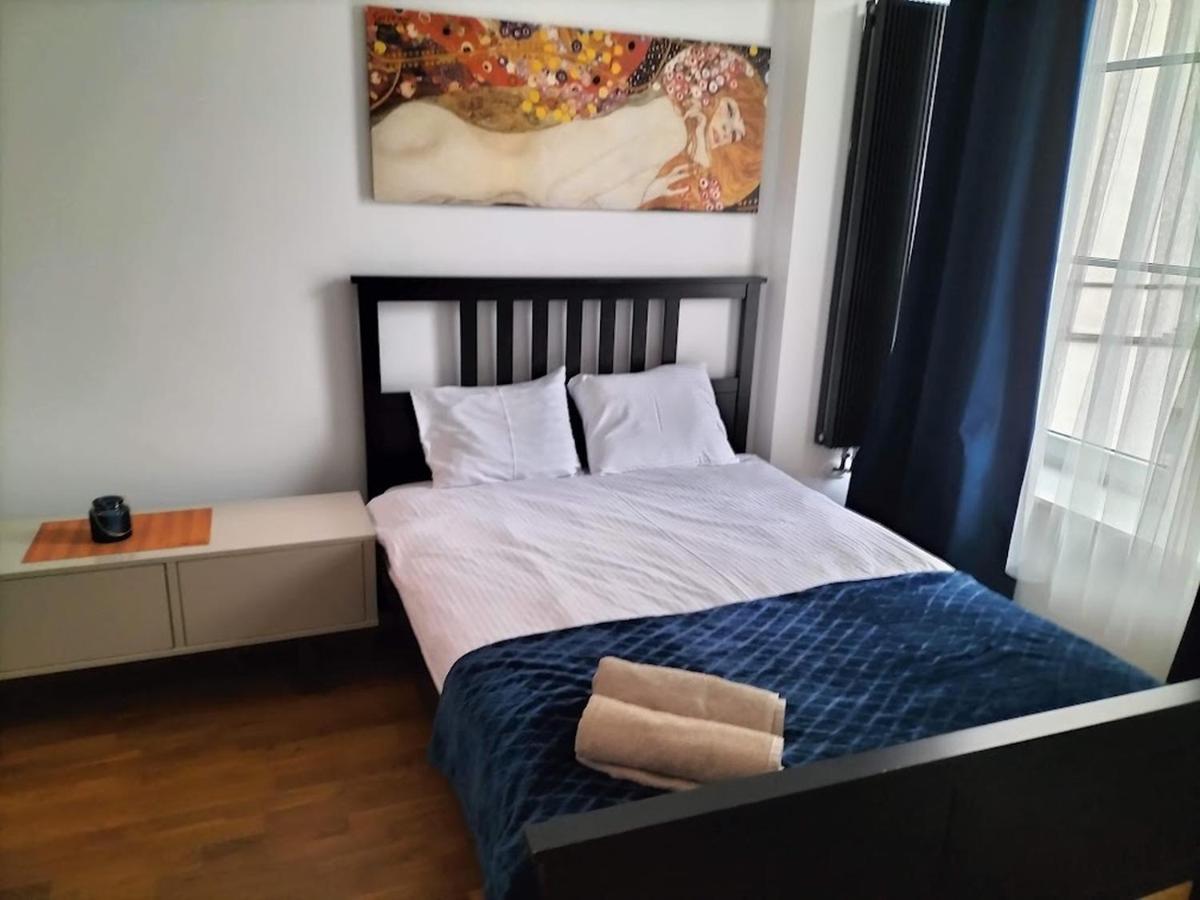 Apartment B10 Apartament Premium Wiejska-sejm