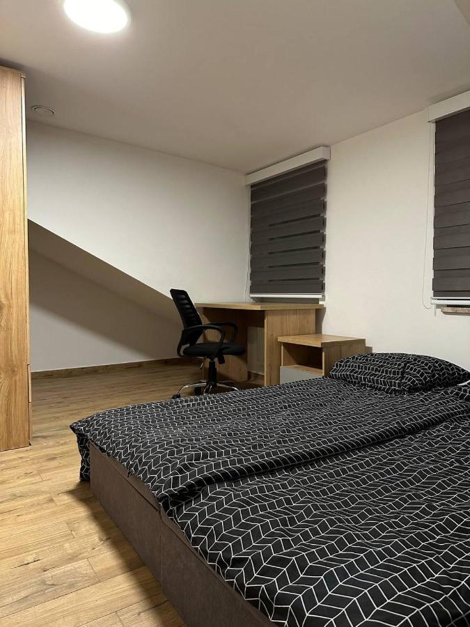 Double Twin #8 With Private Bathroom Guest house