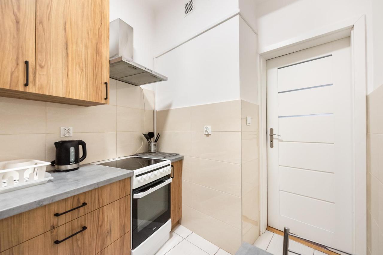 Old Town 5-bedroom Apartment *