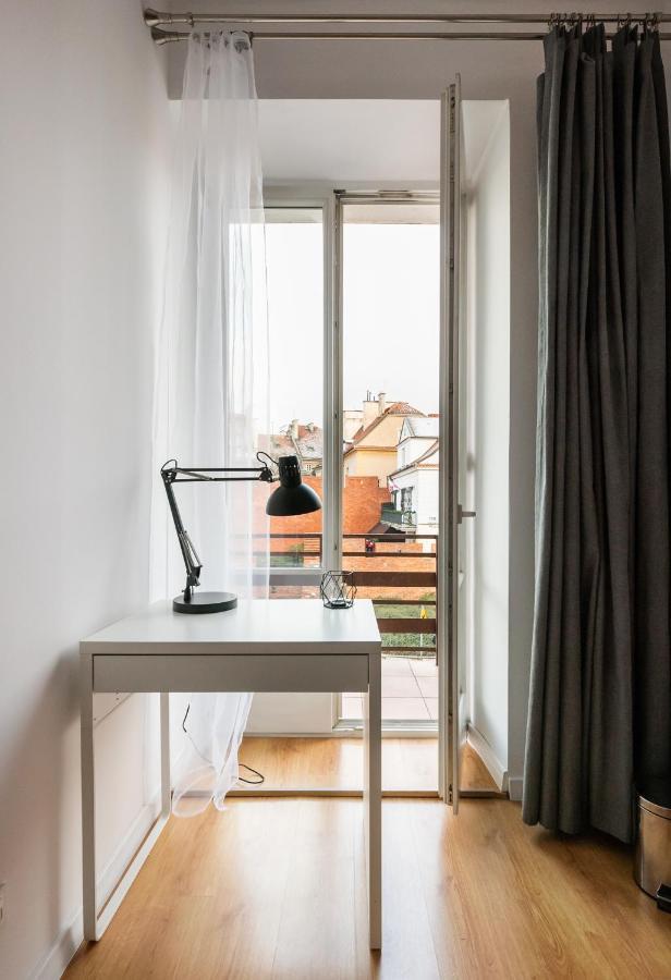 Old Town 5-bedroom Apartment