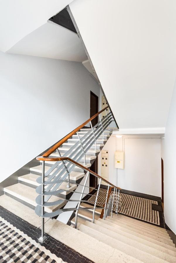 Old Town 5-bedroom Apartment *