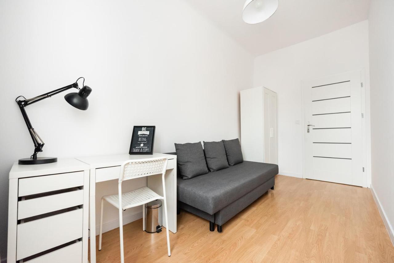 Old Town 5-bedroom Apartment