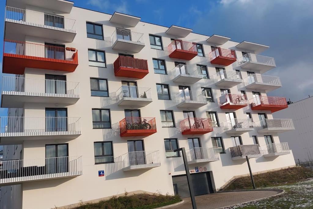 Apartment Zyczliwy Z Garazem Warsaw