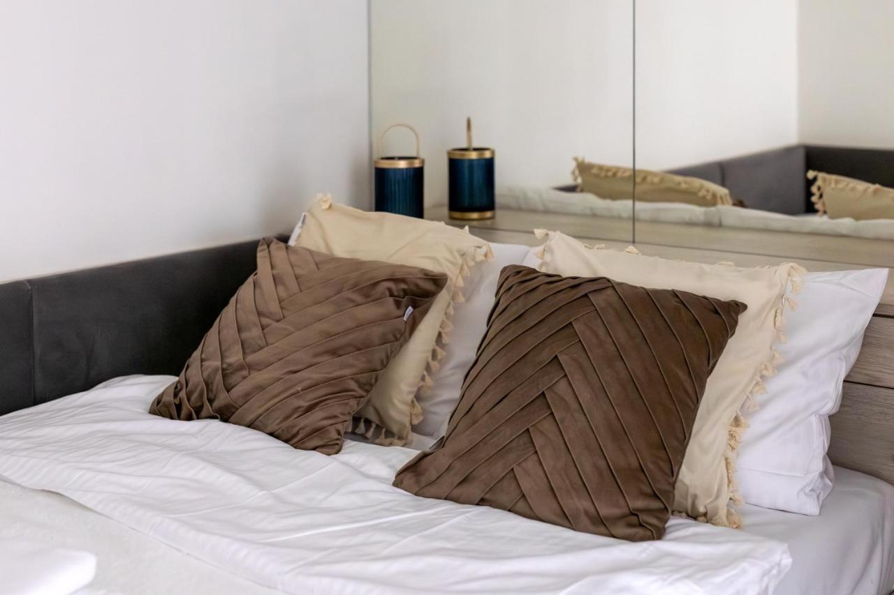 Apartment Port Praski Near Old Town With Free Parking Warsaw