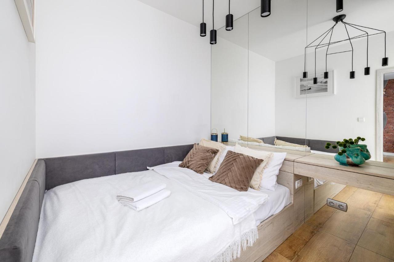 Apartment Port Praski Near Old Town With Free Parking Warsaw