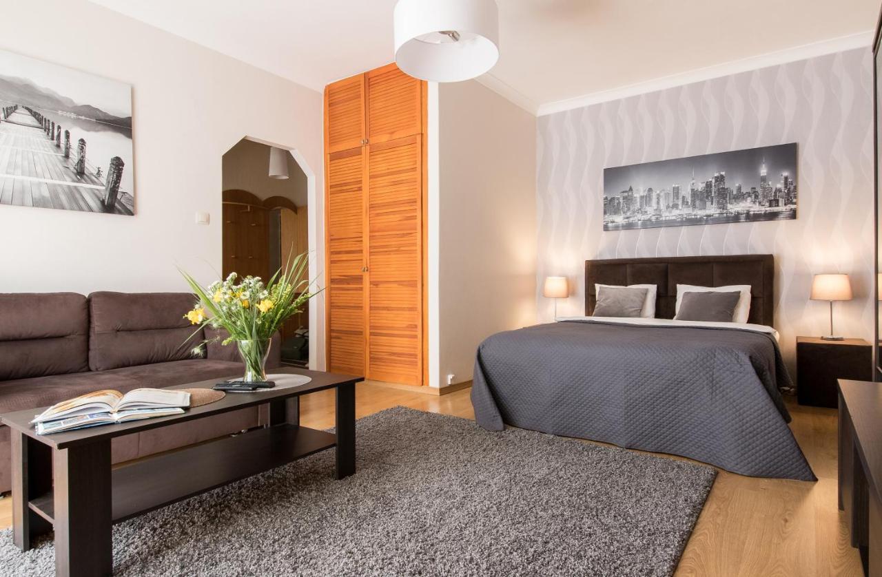 Modern At Classic Apartment