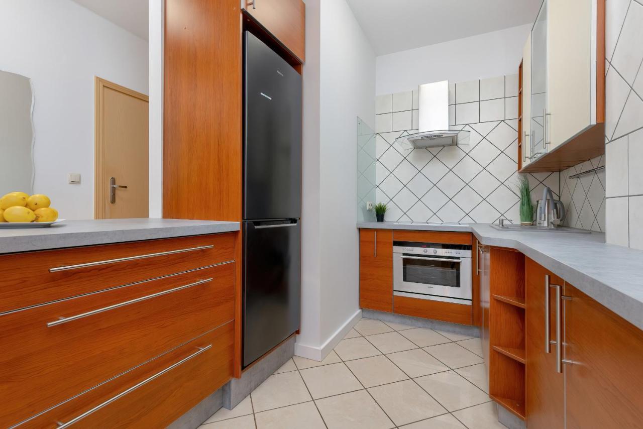 Spacious Near The Vistula River By Renters Apartamento Varsóvia