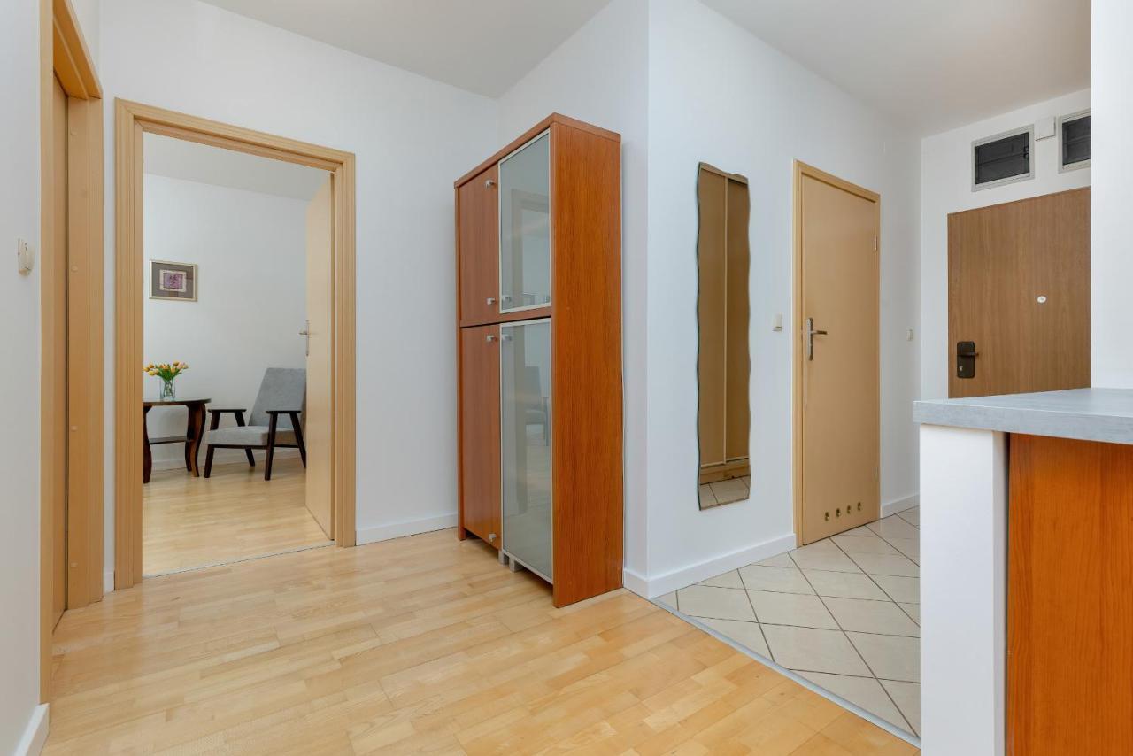 Spacious Near The Vistula River By Renters Apartamento