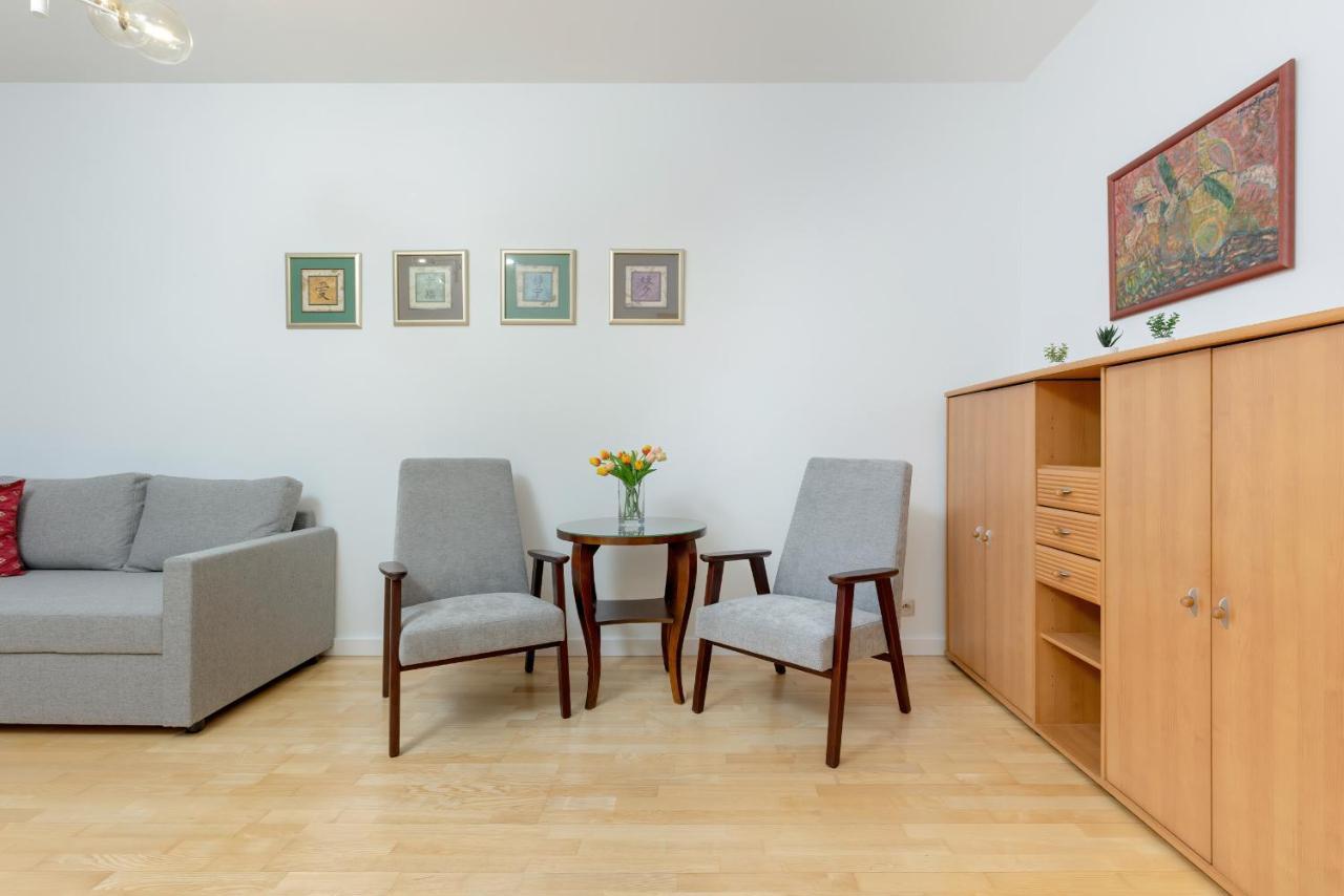 Spacious Near The Vistula River By Renters Apartment *