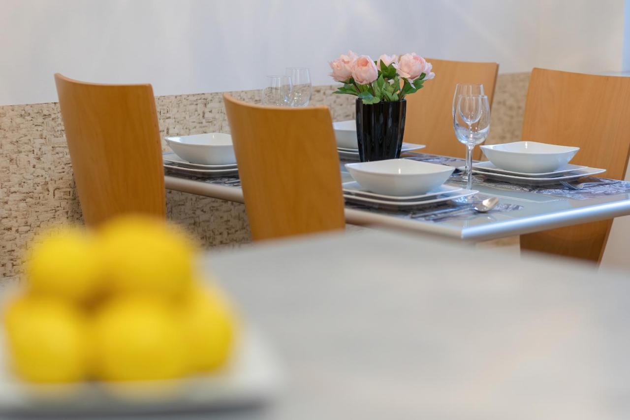Apartamento Spacious Near The Vistula River By Renters