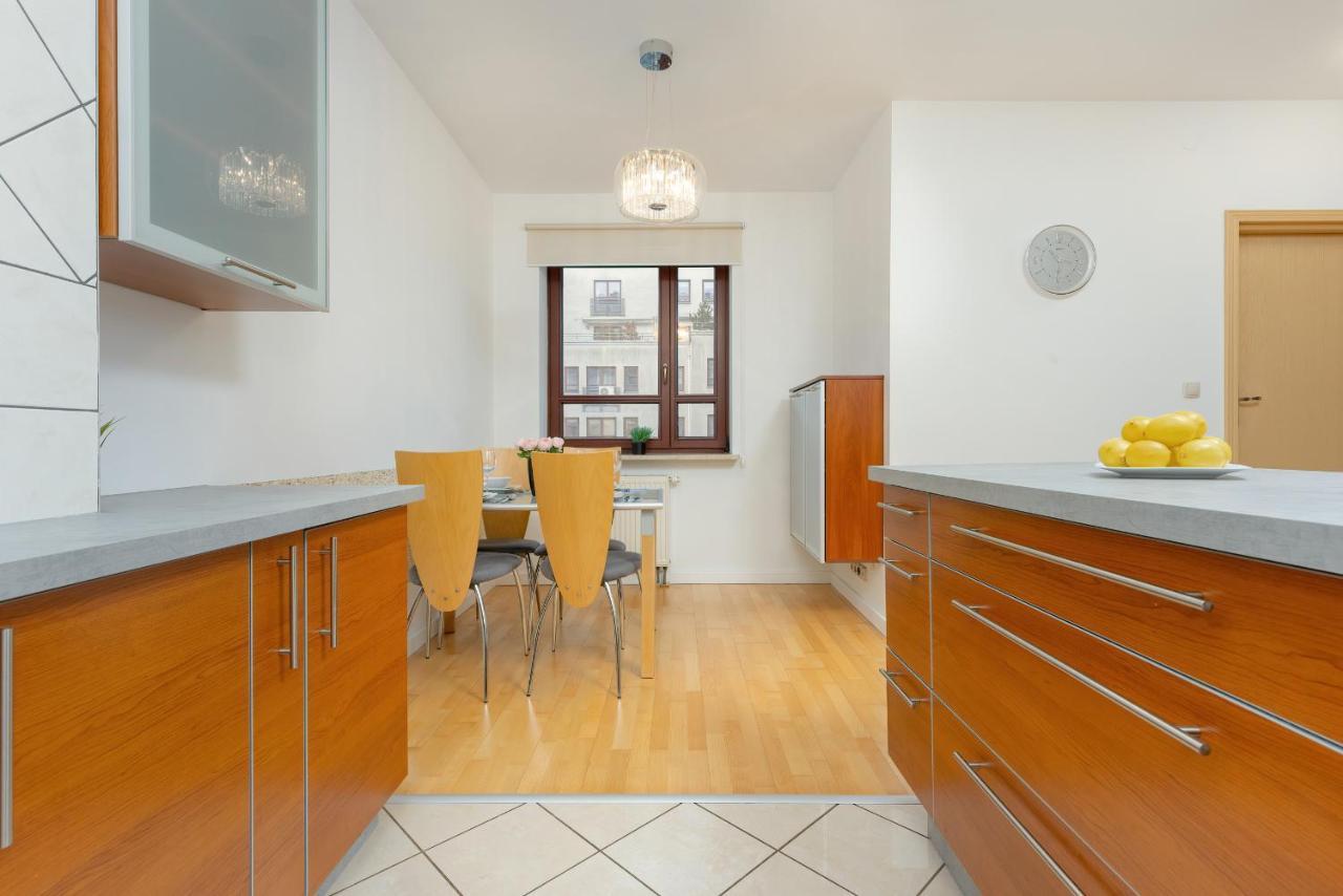 Spacious Near The Vistula River By Renters Apartamento Varsóvia