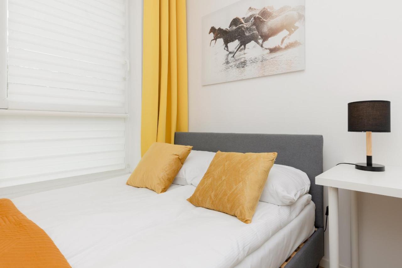 Apartament With Ac Mokotow Business Centre By Renters Warszawa