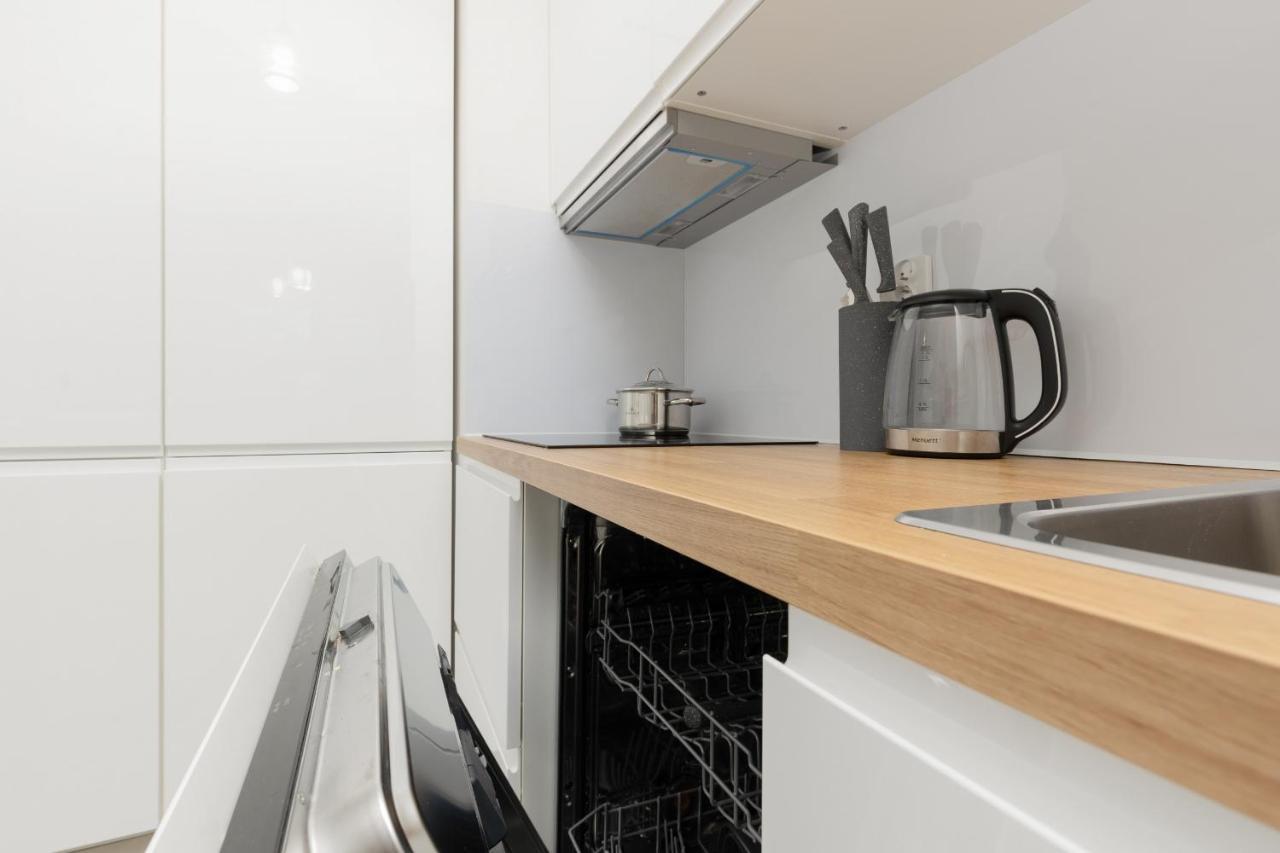 Apartament With Ac Mokotow Business Centre By Renters Warszawa