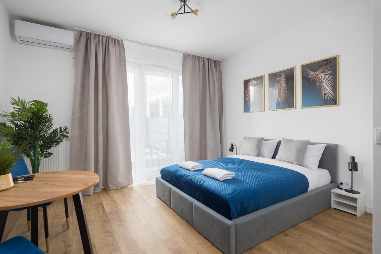 Apartment Business Park Blue