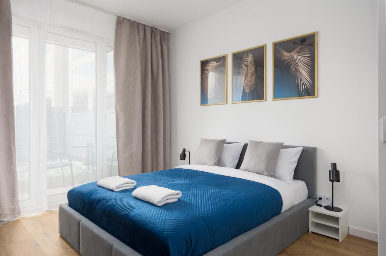 Apartment Business Park Blue