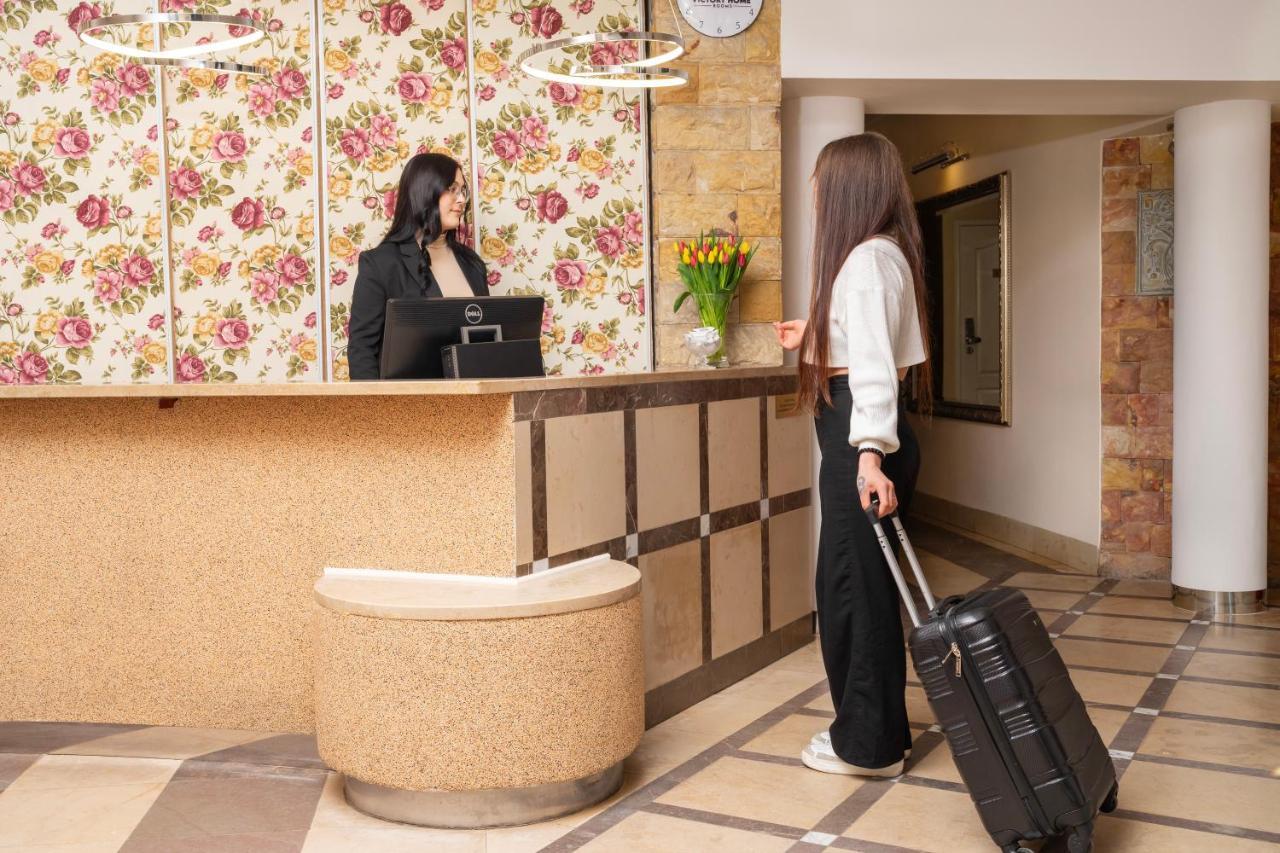 Victory Hotel 4*