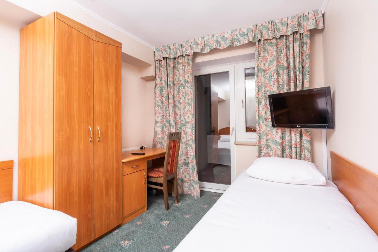 Victory Hotel 4*