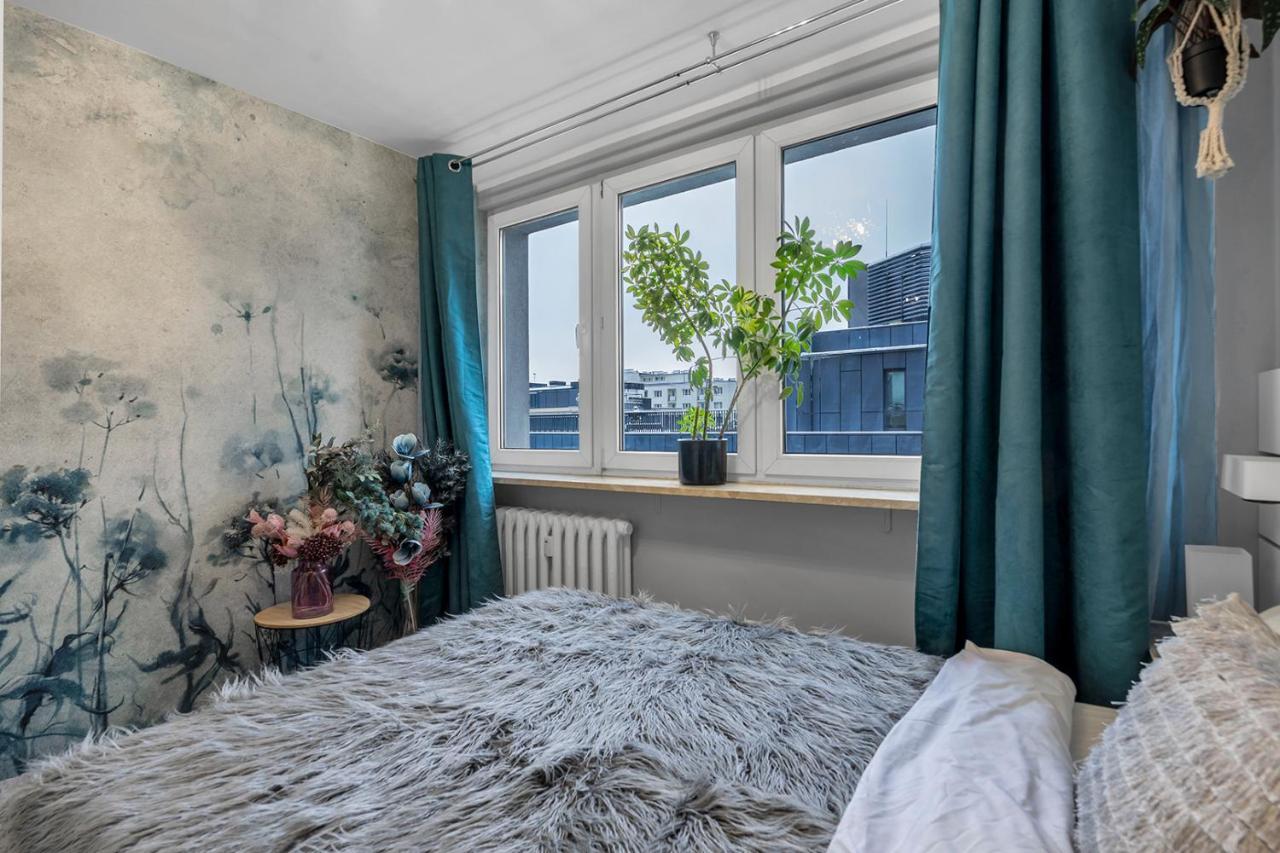 2-bedroom - Balcony, View, Location - By Rentujemy Apartment Warschau