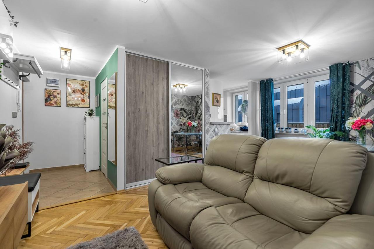 2-bedroom - Balcony, View, Location - By Rentujemy * Warschau