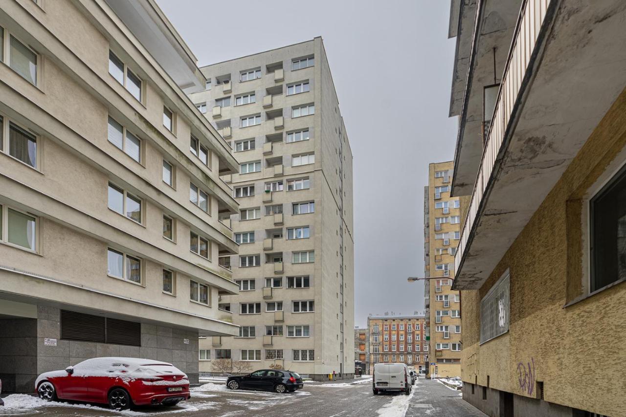 Apartment 2-bedroom - Balcony, View, Location - By Rentujemy Warschau