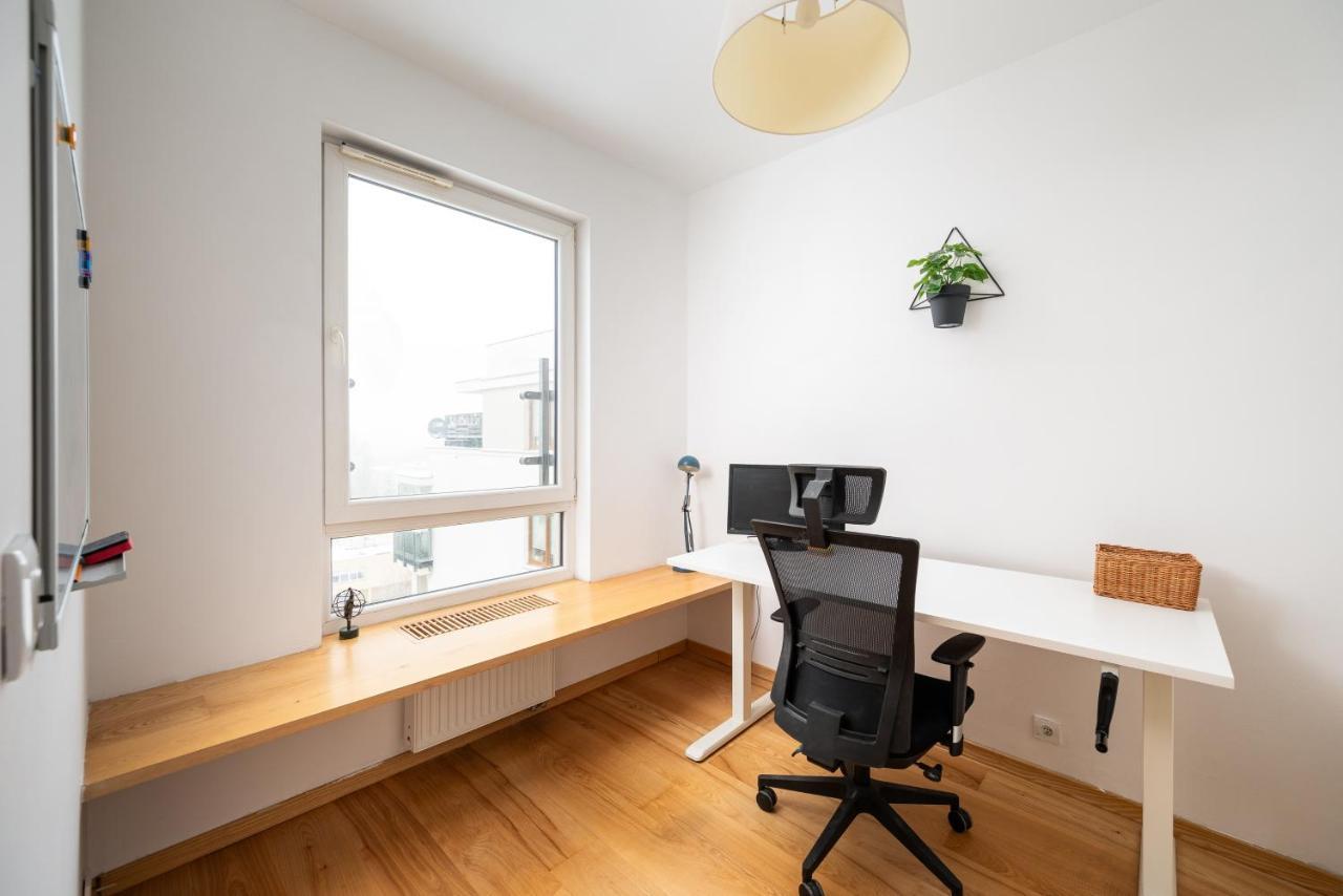 Metro Ursynow Modern Apartment Warsaw