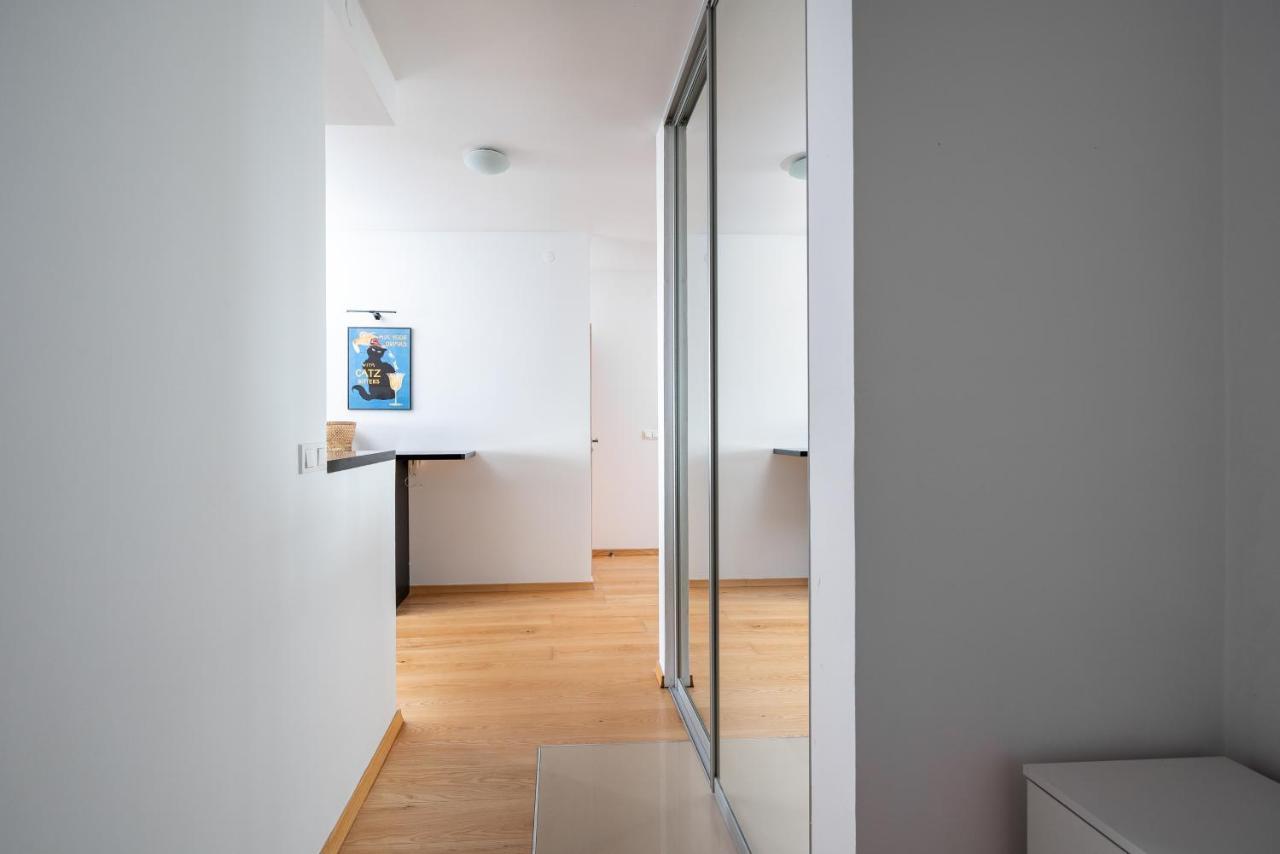 Metro Ursynow Modern Apartment