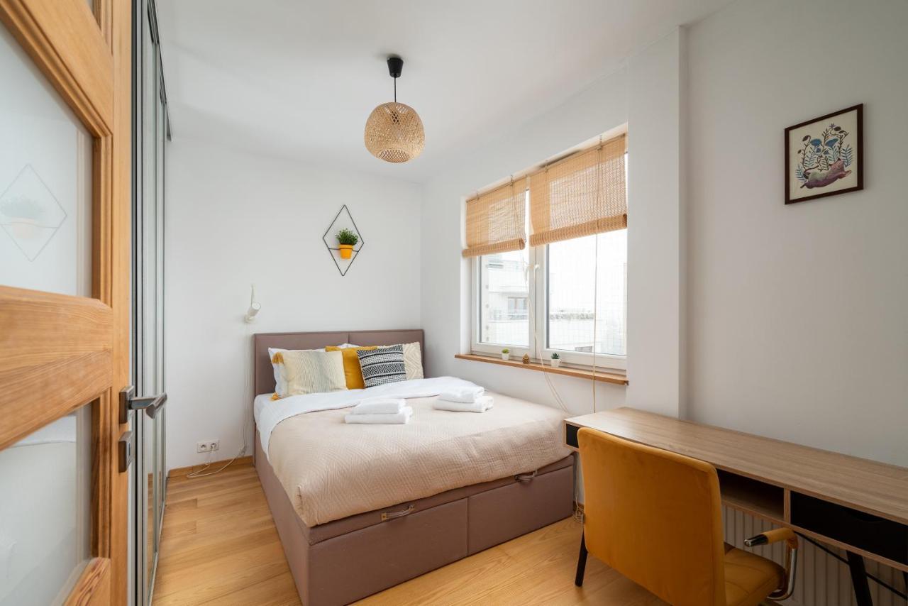 Metro Ursynow Modern Apartment *