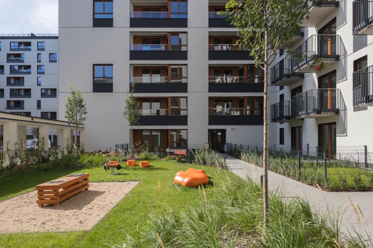 Ecru With Balcony Wwa41 Apartment