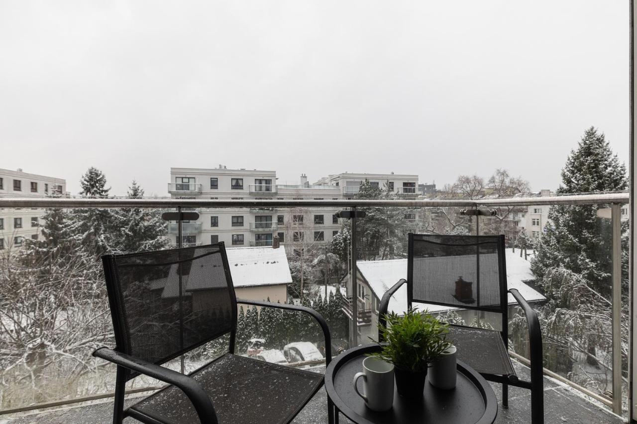 Apartment Superapart Bartycka 61 *