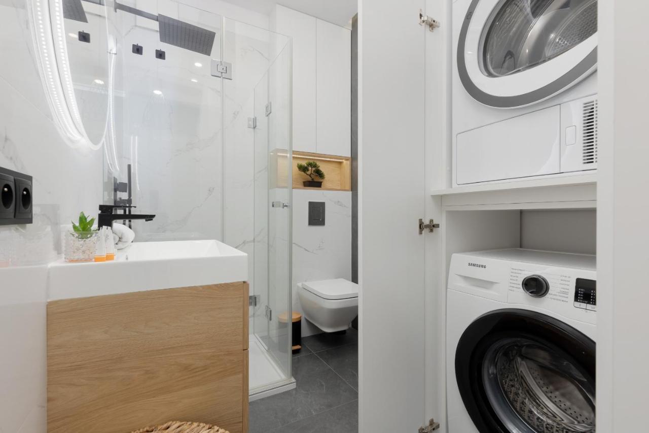 Loft With Parking In By Renters Apartment