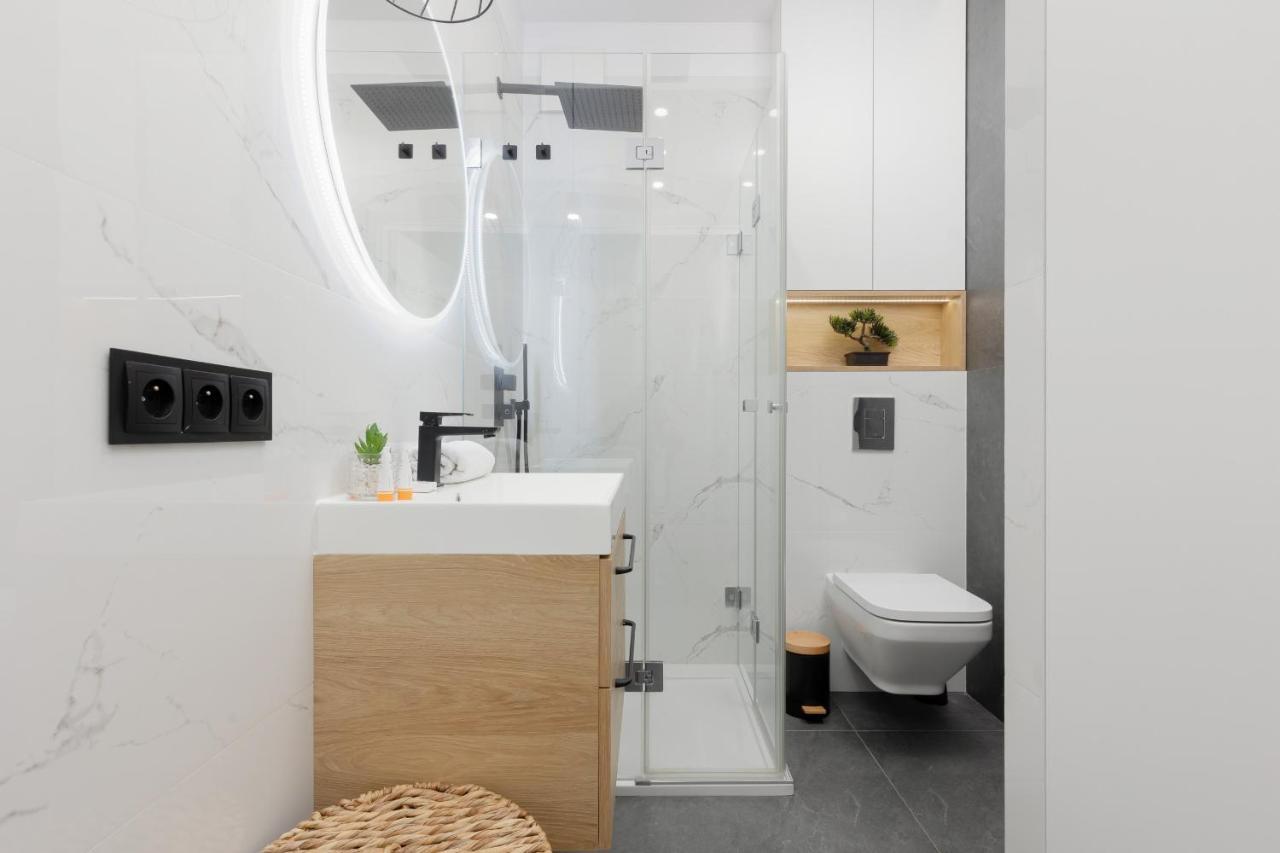 Loft With Parking In By Renters Warsaw