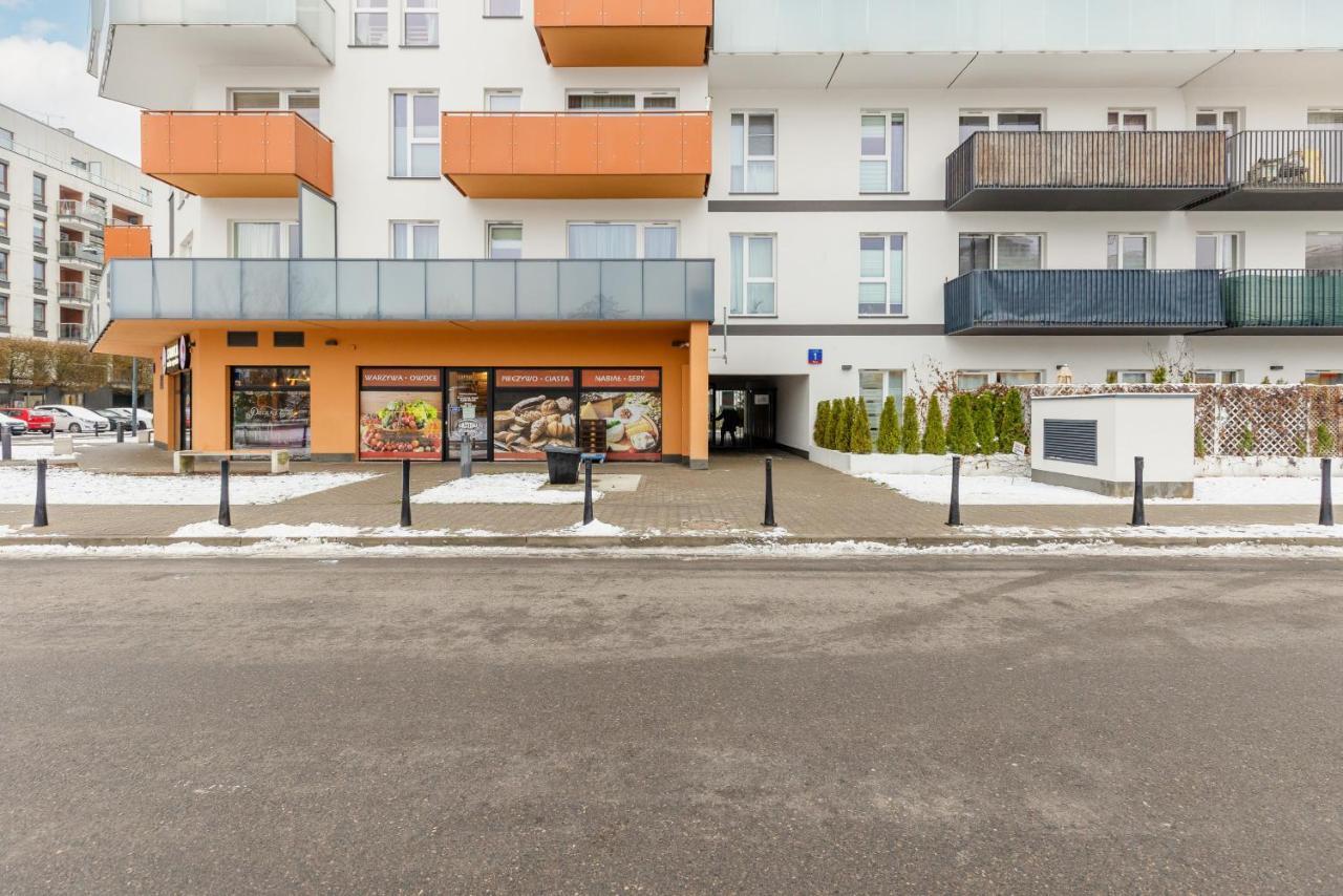 Apartment Loft With Parking In By Renters