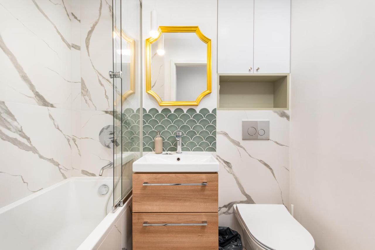Chlodna 15 Apartment Warsaw