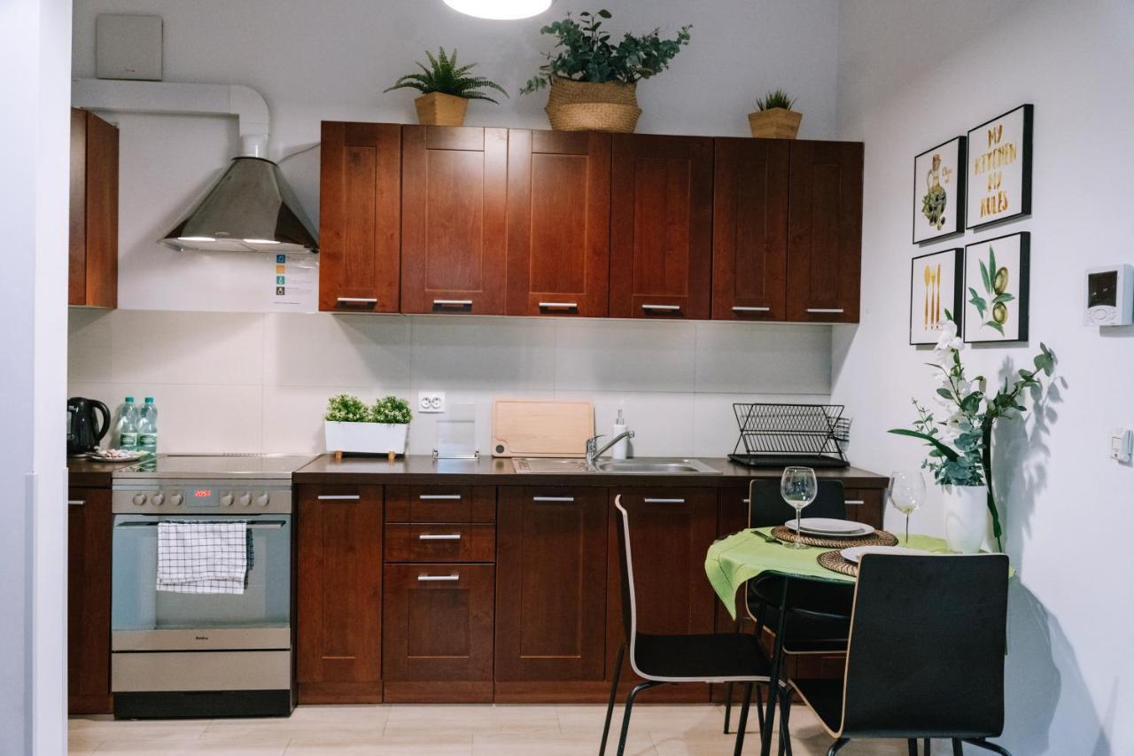 Zoliborz Business - Private Garden, Parking By Rentujemy Apartment