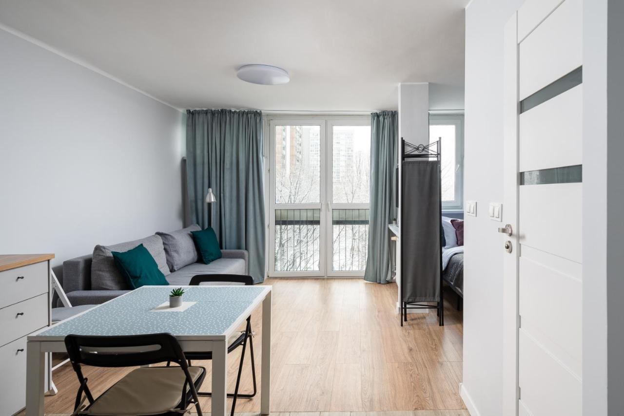 Apartment Metro Swietokrzyska Comfort Warsaw