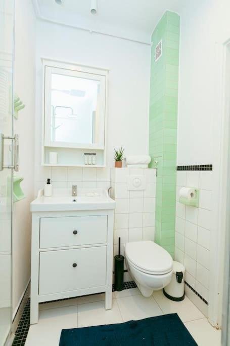 Bright And Elegant In The Area! Apartment *