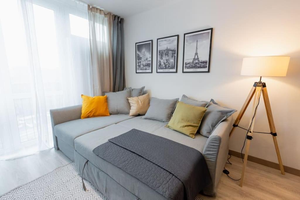 Apartment Comfy Place In The Heart Of Warsaw. Biz&travel.
