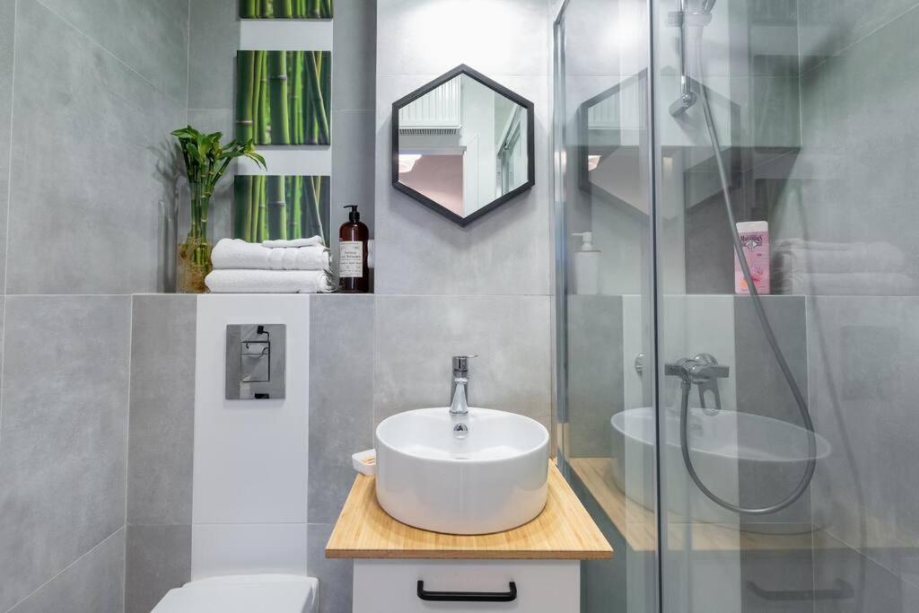 Comfy Place In The Heart Of Warsaw. Biz&travel. Apartment *