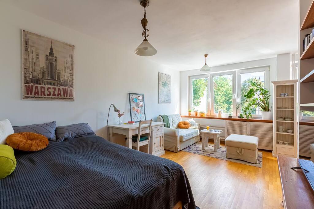 Apartment Cozy, Bright, Comfy Studio Next To The Old Town. *