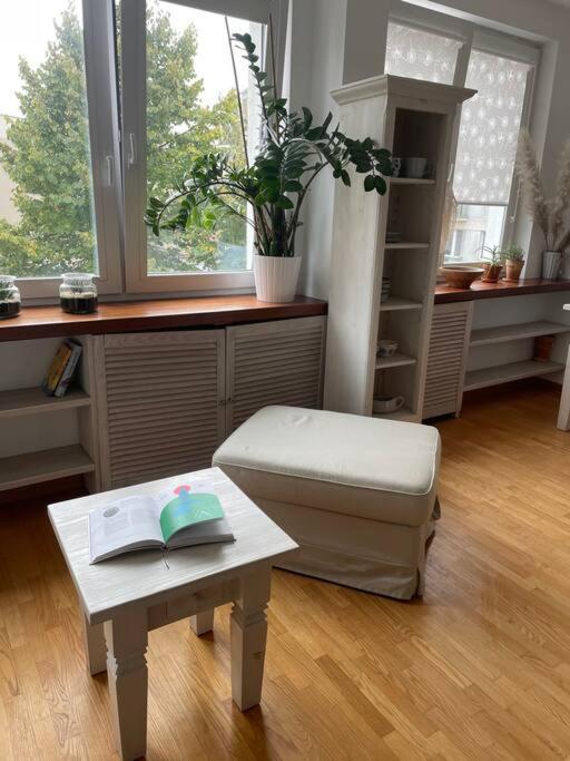 Apartment Cozy, Bright, Comfy Studio Next To The Old Town. Warschau