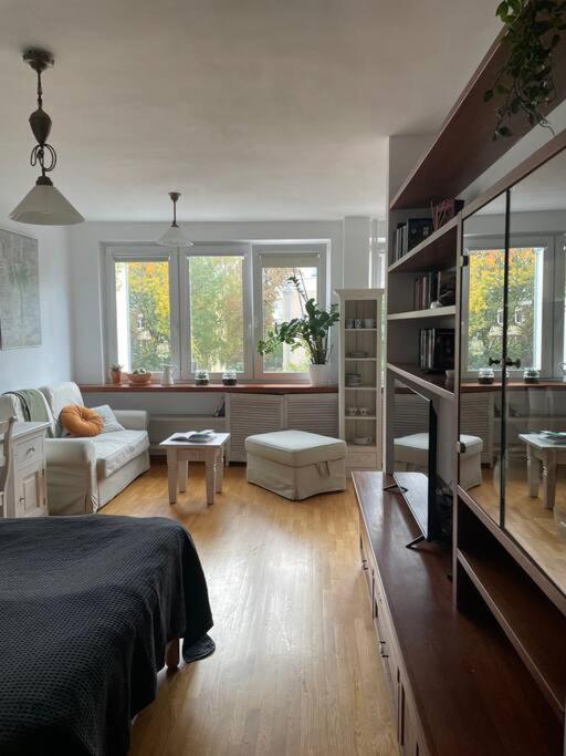 Apartment Cozy, Bright, Comfy Studio Next To The Old Town. Warschau