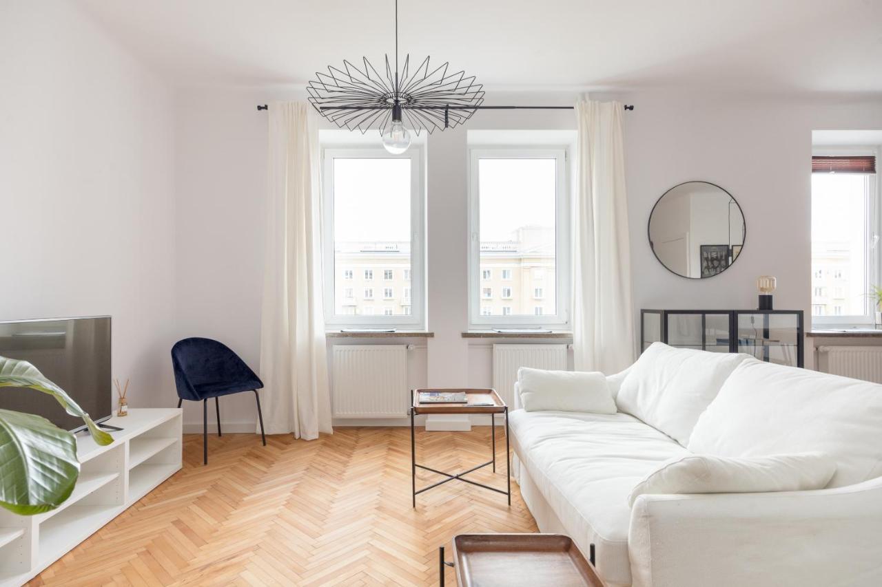 Designer In The Apartament Warszawa