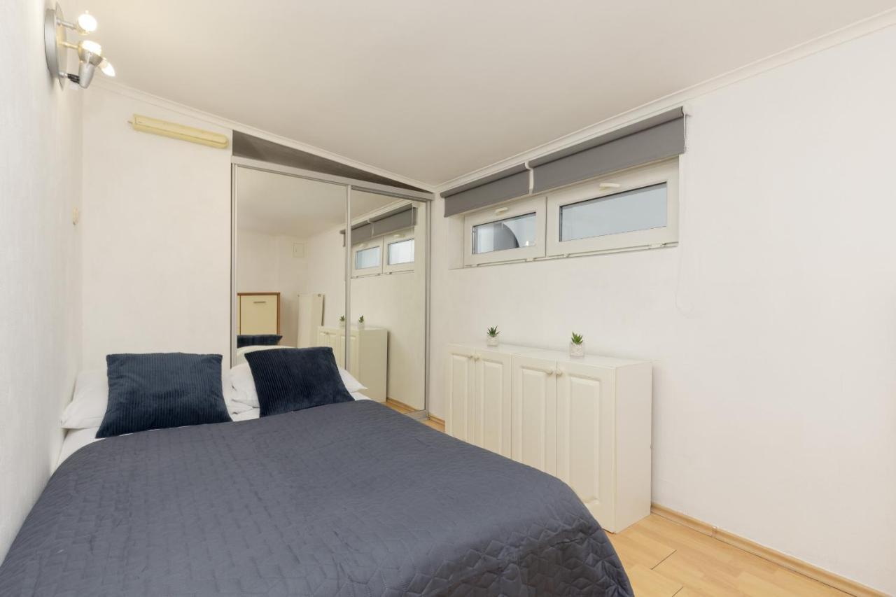 Apartament Sienna With Ac In The Center Of By Renters Warszawa