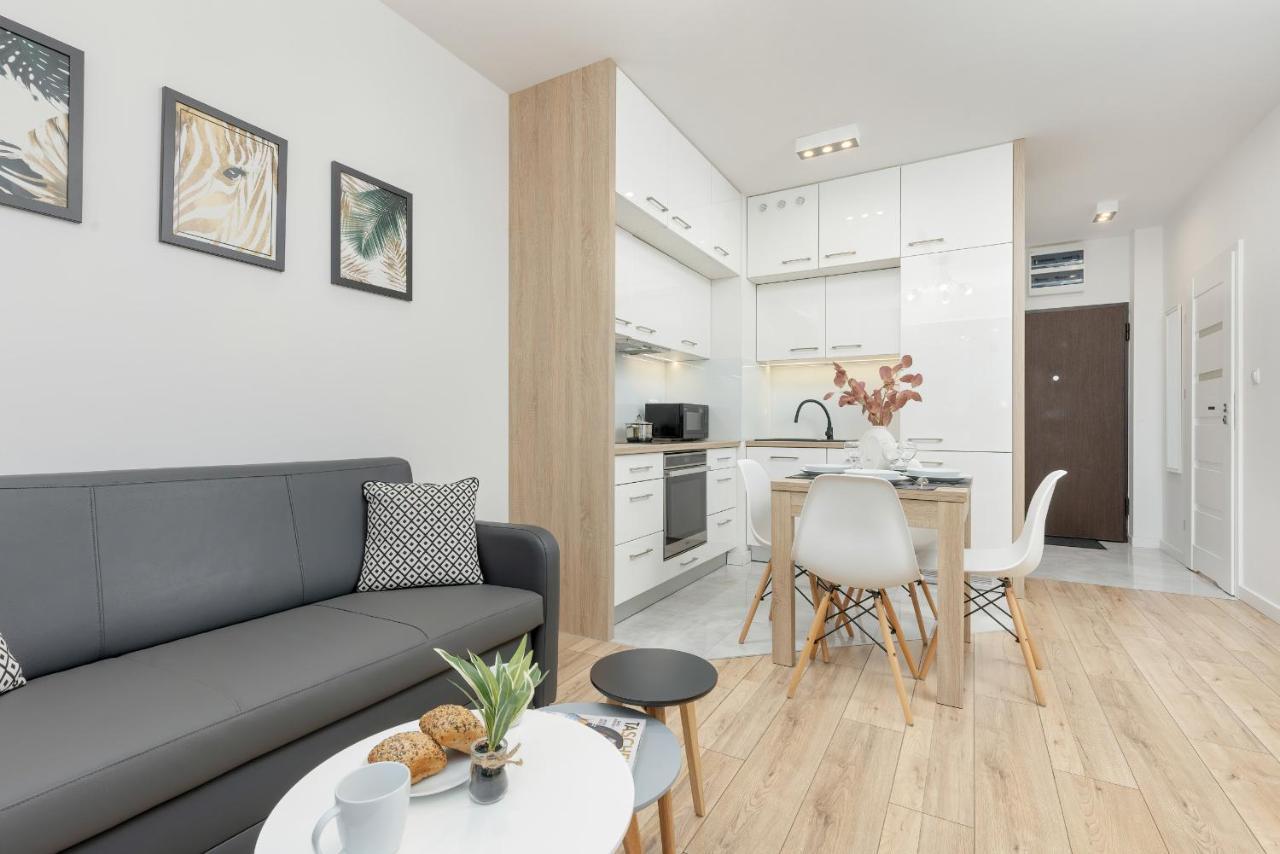 Apartment Chlodna Modern Near The Centre By Renters
