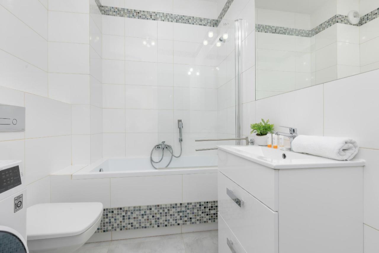Chlodna Modern Near The Centre By Renters Warsaw