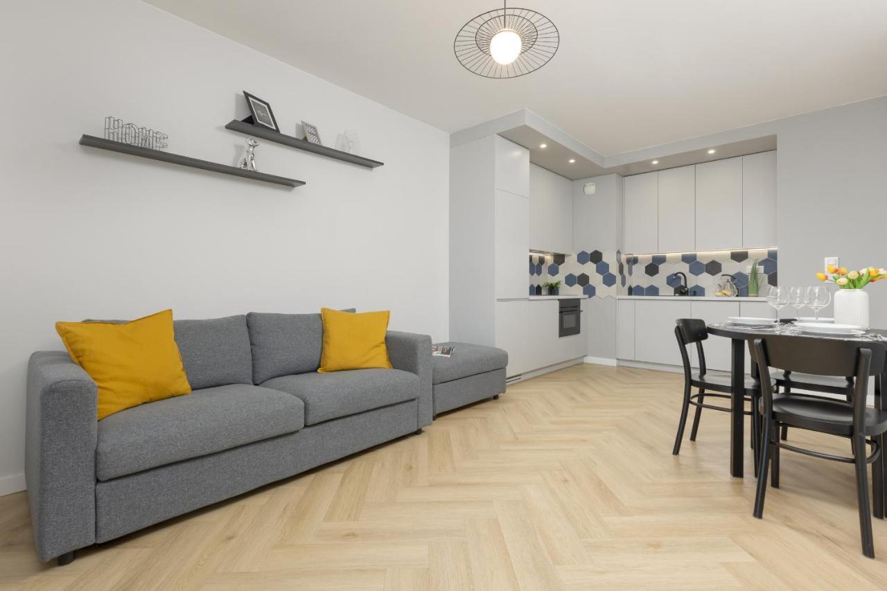 Apartamento Bright, Cozy Close To The Airport By Renters