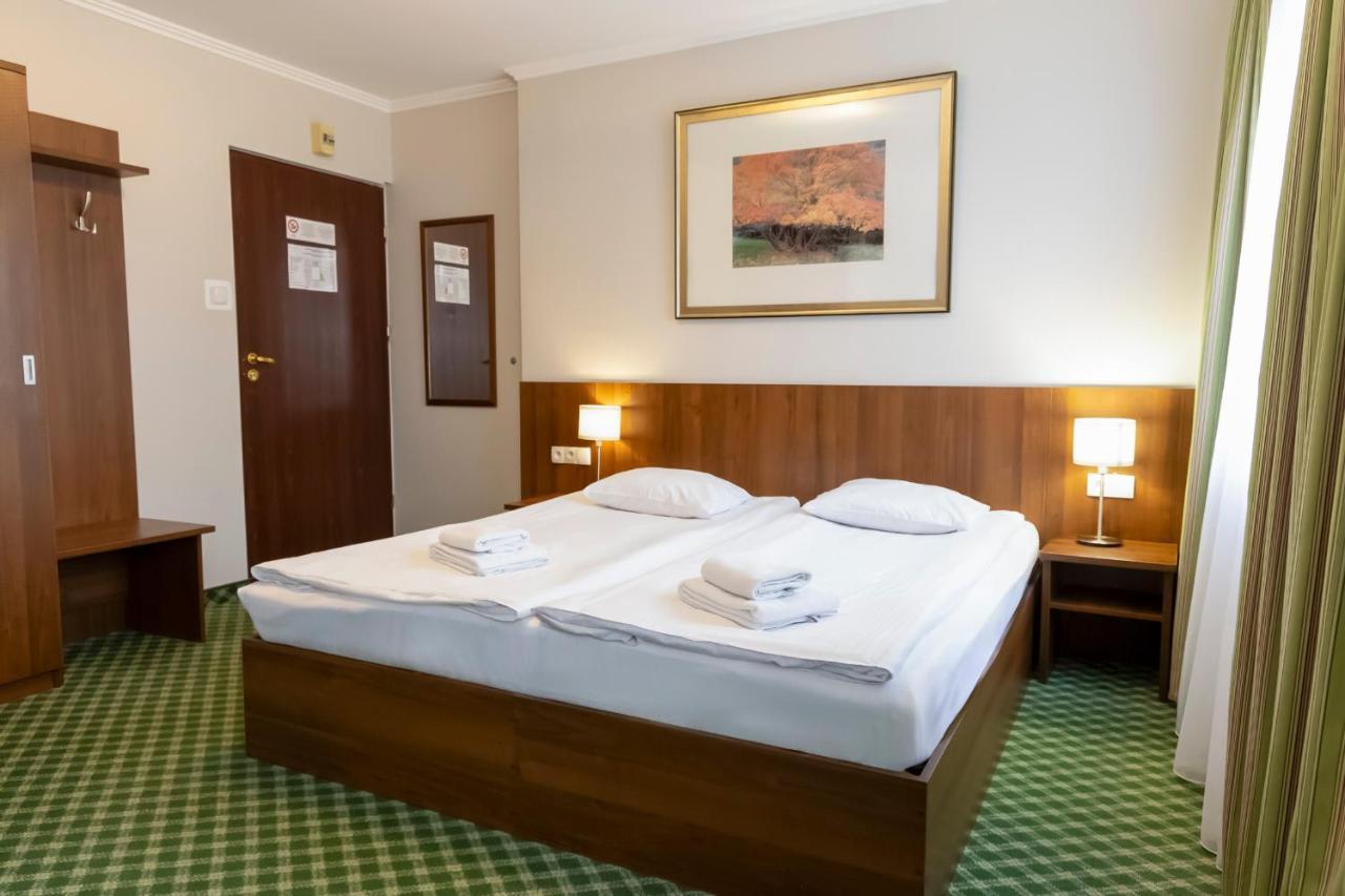 Hotel Hit 3*