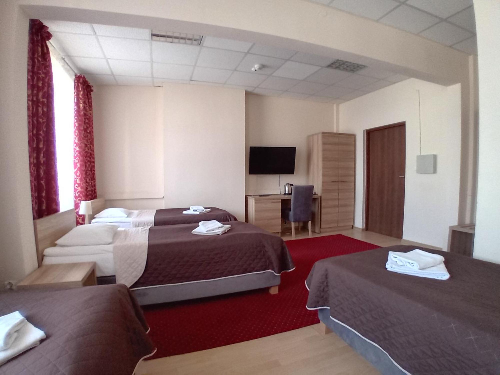 Bed & Breakfast Scsk Zurawia 2*