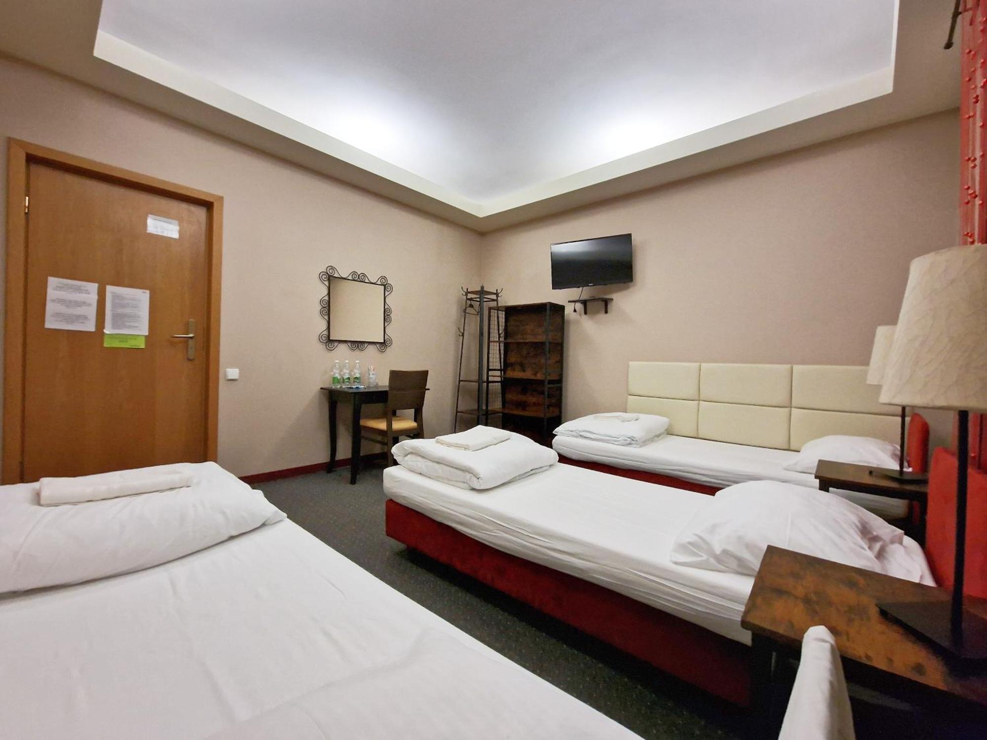 Helvetia - Private And Bed & Breakfast *