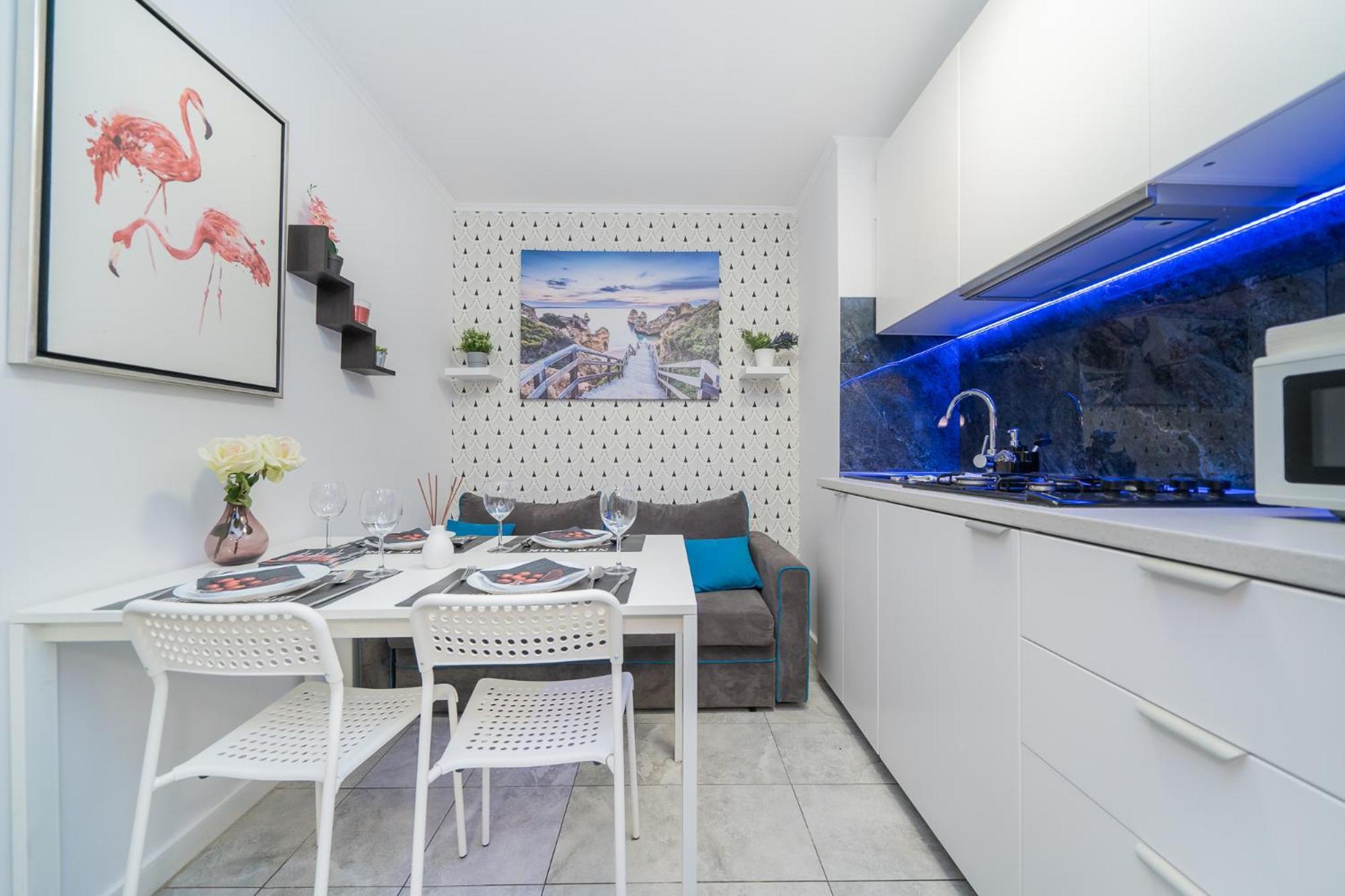 Unitapartament: Metro * Warsaw